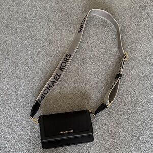 Michael Kors wallet purse in black